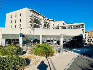 Здание апартаментов/квартиры