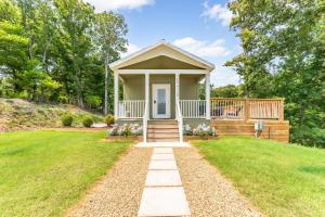 Gallery image of The Cottage at Ironwood Retreats in Siloam Springs