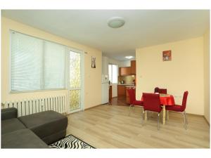 Posezení v ubytování Clover- 2