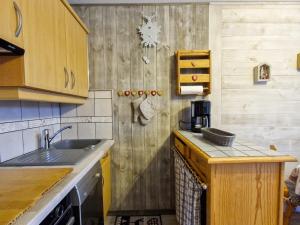 Kuchyň nebo kuchyňský kout v ubytování Charmant appartement rénové avec balcon au centre de Flaine - FR-1-425-191 + 9 fotografií