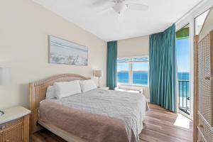 Ένα ή περισσότερα κρεβάτια σε δωμάτιο στο Gorgeous Dolphin Delight 616, Penthouse, Free Activities Included! +36 φωτογραφίες