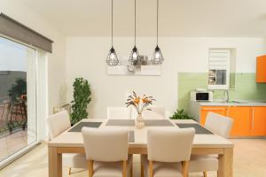 Kuchyň nebo kuchyňský kout v ubytování Apartments Oriana