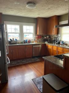 Gallery image of 3-bedroom-6 mins to Meta-Near Stanford and Google in East Palo Alto