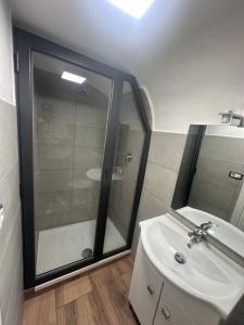 A bathroom at Holiday apartament
