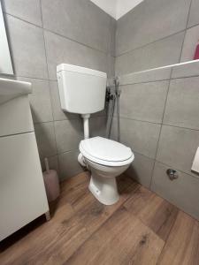 A bathroom at Holiday apartament