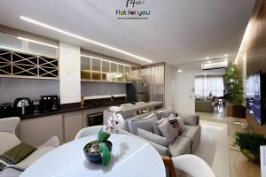 Η κουζίνα ή μικρή κουζίνα στο #1306T# Luxuoso apê 1Q no Jd. Goiás