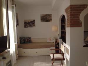 A seating area at Civico 3
