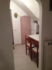 A kitchen or kitchenette at Civico 3