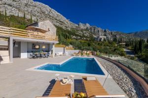 Πισίνα στο ή κοντά στο Villa Castellum Canalis