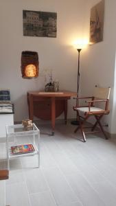 A seating area at Civico 3