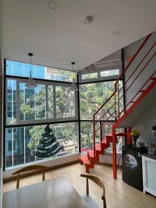 Kuchyň nebo kuchyňský kout v ubytování Urban Nest Dormitory