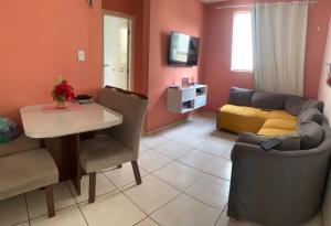 Televisyen dan/atau pusat hiburan di Apartamento 3 quartos em condomínio COP30