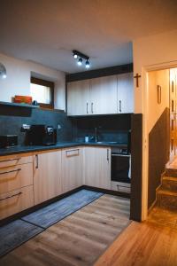 A kitchen or kitchenette at Vilka Stefi
