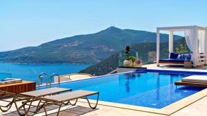 Fotografie z fotogalerie ubytování Kalkan Luxury 5 Bedroom Villa - 9881 v destinaci Kalkan
