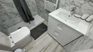 Ein Badezimmer in der Unterkunft Playa del Cura apartment with 2 bedrooms