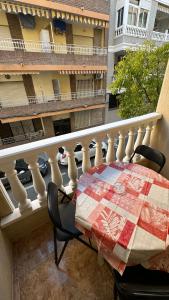 Ein Balkon oder eine Terrasse in der Unterkunft Playa del Cura apartment with 2 bedrooms