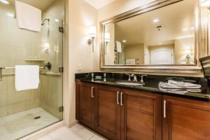 Et badeværelse på Stunning MGM Studio Strip View 16611