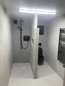 صورة لـ Top of the Town في Eas Géitine