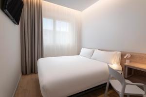 B&B HOTEL Madrid Carabanchel客房内的一张或多张床位