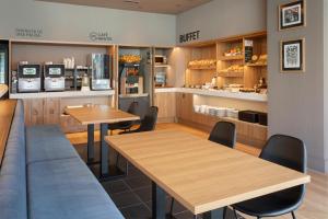 B&B HOTEL Madrid Carabanchel的休息区