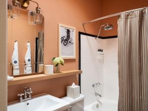 Salle de bains dans l'établissement Palihotel Melrose