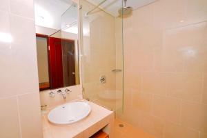 BRITS HOTEL PANGKALAN BUN的一间浴室