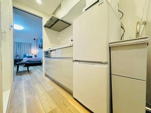 Кухня или мини-кухня в Shinjuku-Kabukicho
