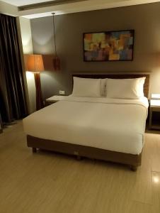 Postel nebo postele na pokoji v ubytování Rehata Hotels