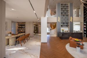 Χώρος καθιστικού στο Taohuawu Mountain Luxury Villa Hotel