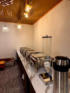 山林小屋内部或周边提供的食物