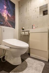 Ένα μπάνιο στο 台東区台東で快適な宿泊を浅草 上野観光の拠点に