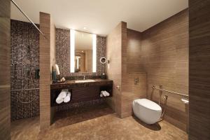 Koupelna v ubytování DoubleTree by Hilton Melaka