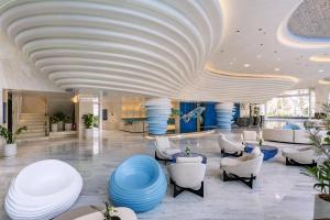 Posezení v ubytování Kora Beach Resort Phuket