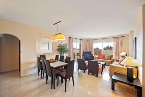 Wyndham Grand Costa del Sol的休息区