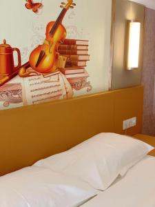Foto sihtkohas Guangzhou asuva majutusasutuse 维也纳国际酒店-广州南沙客运港站天后宫店 galeriist