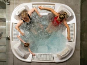 Goście zatrzymujący się w obiekcie DoubleTree by Hilton Wroclaw