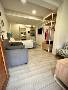 Kuhinja ili čajna kuhinja u objektu PORTO PORTES suites