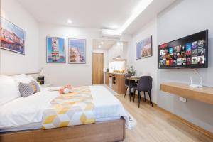 TV a/nebo společenská místnost v ubytování Margaery Apartment Tu Hoa Princess