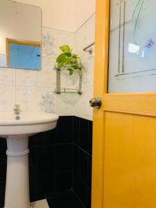 Bagno di Moon Glow Guest