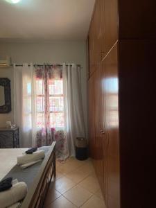 Postel nebo postele na pokoji v ubytování Happinest Private Apartment II