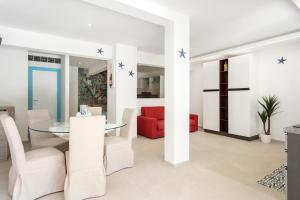 Imagine din galeria proprietății appartamento a 2 passi dal mare - Tempera Loft în Isola di Porticciuolo