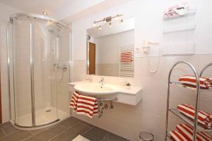 Koupelna v ubytování Appartements Sailer