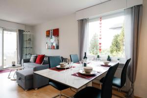 A seating area at Apartment Panoramablick