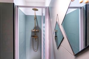 Ένα μπάνιο στο Appartement Mignon, Plein Centre