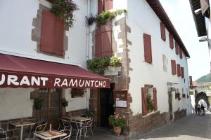 Fotografie z fotogalerie ubytování Hostel Ramuntcho v destinaci Saint-Jean-Pied-de-Port