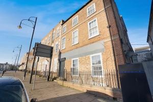 Το κτήριο όπου στεγάζεται  το διαμέρισμα