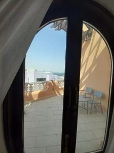 Una vista general del mar o el mar tomado desde el hotel