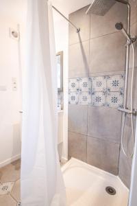 Phòng tắm tại Le Pic-Paris