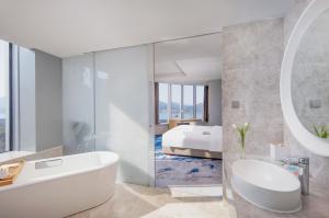 Koupelna v ubytování Le Meridien Hangzhou, Binjiang