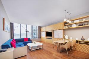 TV a/nebo společenská místnost v ubytování Le Meridien Hangzhou, Binjiang